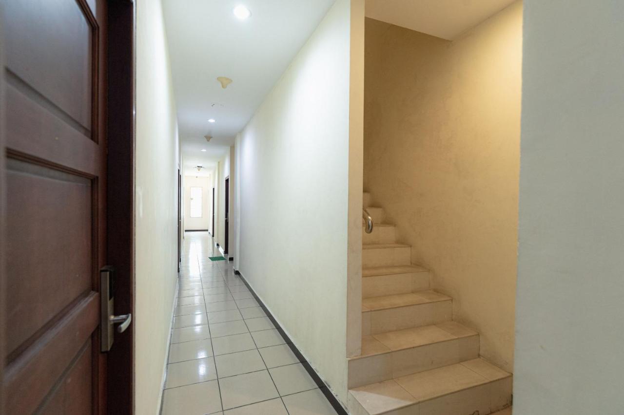 Reddoorz At Nagoya Indah Batam Exterior foto